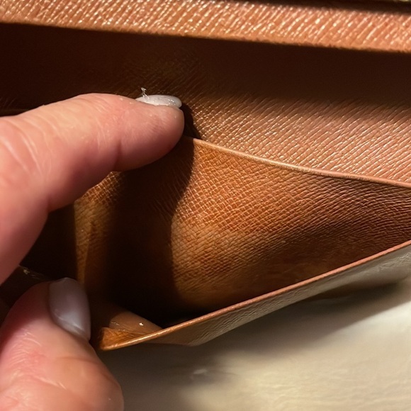 Louis Vuitton Dani closure wallet - Picture 11 of 11